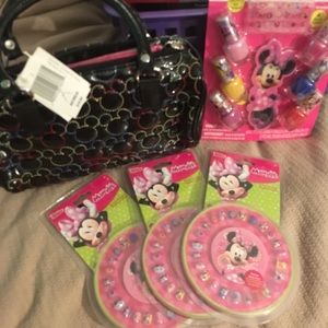 New Minnie Mouse Nail Kit And Cosmetic Bag